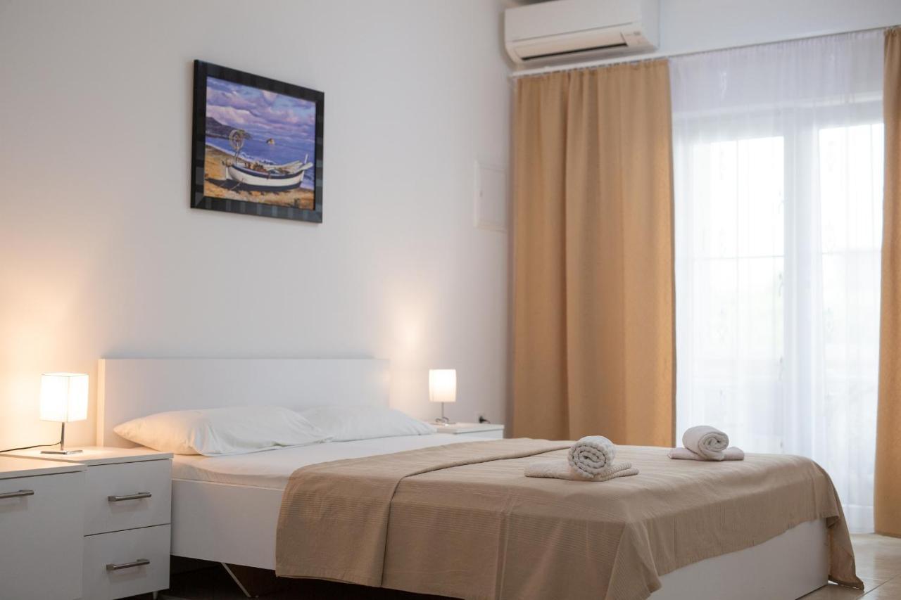 Apartmani Mara Matic Malinska Buitenkant foto